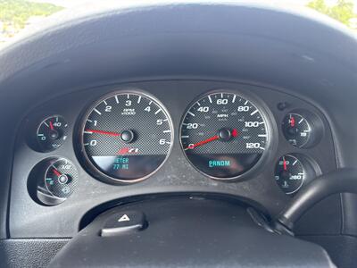 2010 Chevrolet Avalanche LT   - Photo 12 - Princeton, WV 24740