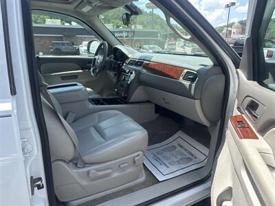 2011 Chevrolet Tahoe LT - Photo 6 - Princeton, WV 24740