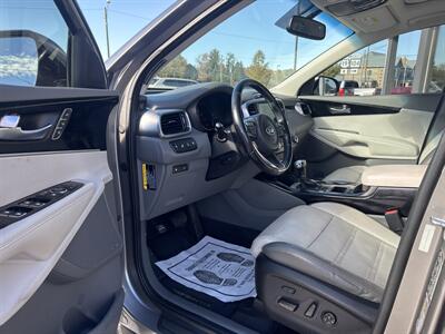 2017 Kia Sorento SX V6   - Photo 5 - Princeton, WV 24740