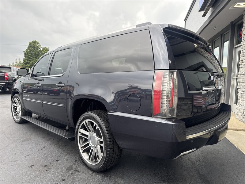 2013 Cadillac Escalade ESV Premium  