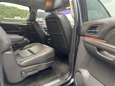 2013 Cadillac Escalade ESV Premium   - Photo 8 - Princeton, WV 24740
