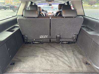 2013 Cadillac Escalade ESV Premium   - Photo 14 - Princeton, WV 24740