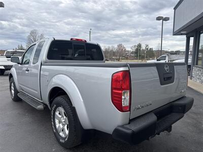 2012 Nissan Frontier SV   - Photo 2 - Princeton, WV 24740
