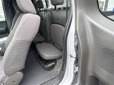 2012 Nissan Frontier SV   - Photo 6 - Princeton, WV 24740