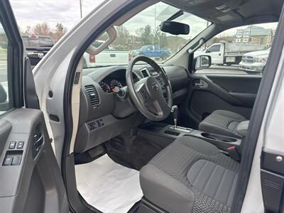 2012 Nissan Frontier SV   - Photo 5 - Princeton, WV 24740