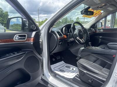 2012 Jeep Grand Cherokee Limited   - Photo 5 - Princeton, WV 24740