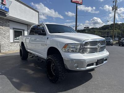 2017 RAM 1500 SLT - Photo 4 - Princeton, WV 24740