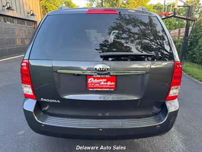 2014 Kia Sedona LX - Photo 3 - Delaware, OH 43015