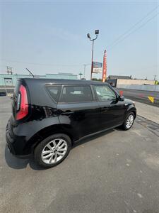 2018 Kia Soul + - Photo 2 - Moses Lake, WA 98837