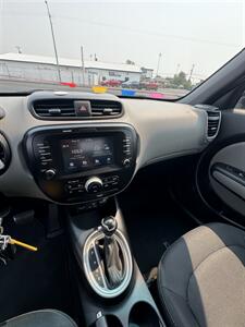 2018 Kia Soul + - Photo 14 - Moses Lake, WA 98837