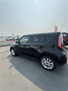 2018 Kia Soul + - Photo 5 - Moses Lake, WA 98837