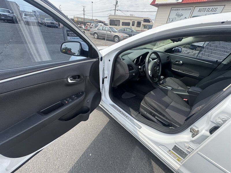 2012 Chevrolet Malibu 1LT - Photo 6