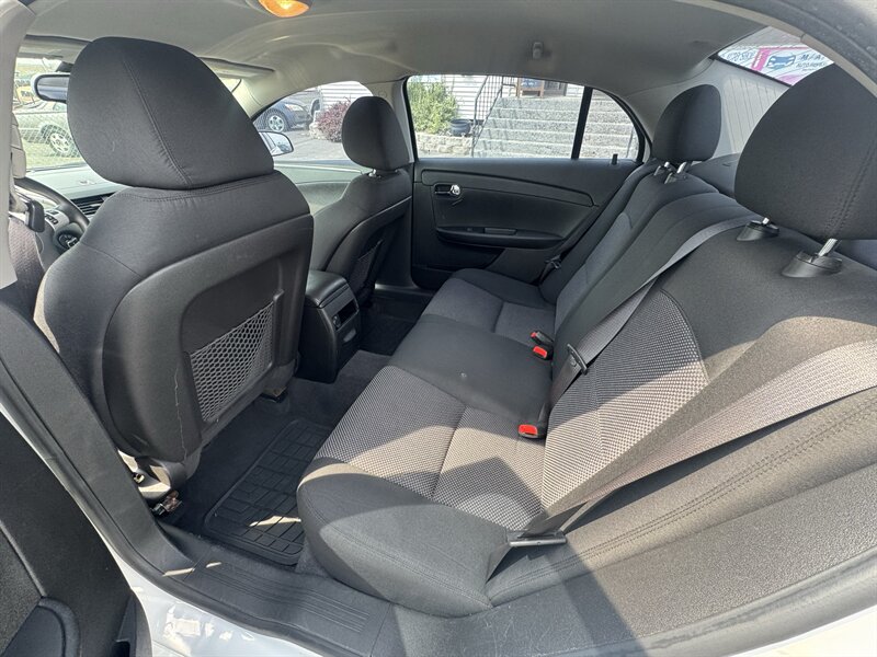 2012 Chevrolet Malibu 1LT - Photo 10