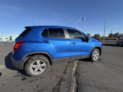 2015 Chevrolet Trax LS   - Photo 6 - Moses Lake, WA 98837