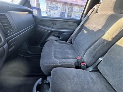2002 Chevrolet Silverado 2500 LS  HD - Photo 6 - Moses Lake, WA 98837