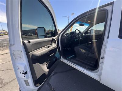 2009 Chevrolet Silverado 2500HD LT - Photo 9 - Moses Lake, WA 98837