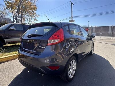 2012 Ford Fiesta SE   - Photo 10 - Hasbrouck Heights, NJ 07604