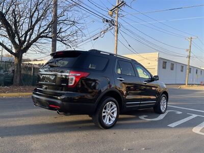 2013 Ford Explorer XLT   - Photo 7 - Hasbrouck Heights, NJ 07604