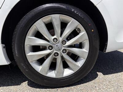 2018 Kia Optima EX   - Photo 21 - Fullerton, CA 92833-4276