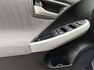2013 Toyota Prius Five   - Photo 25 - Fullerton, CA 92833