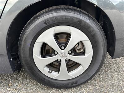 2013 Toyota Prius Five   - Photo 14 - Fullerton, CA 92833