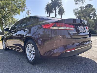 2016 Kia Optima LX   - Photo 9 - Fullerton, CA 92833-4276