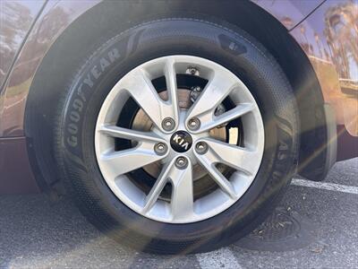 2016 Kia Optima LX   - Photo 38 - Fullerton, CA 92833-4276