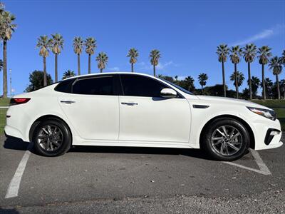 2019 Kia Optima LX   - Photo 8 - Fullerton, CA 92833-4276