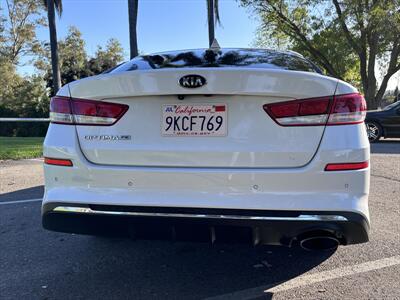2019 Kia Optima LX   - Photo 12 - Fullerton, CA 92833-4276