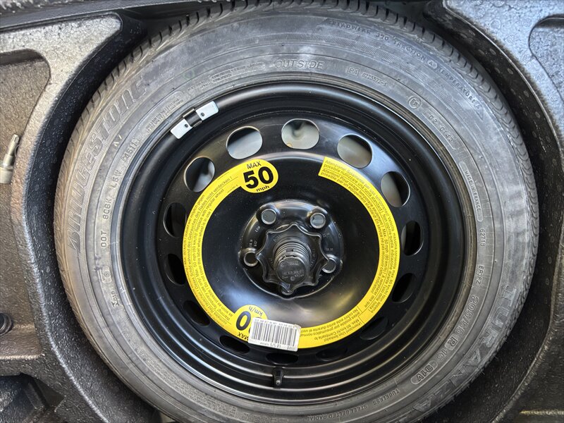 2012 Volkswagen GTI Autobahn PZEV   - Photo 42 - Fullerton, CA 92833