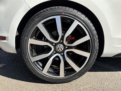 2012 Volkswagen GTI Autobahn PZEV   - Photo 12 - Fullerton, CA 92833