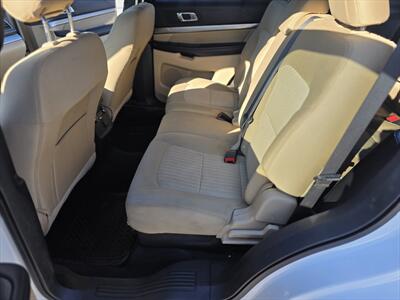 2016 Ford Explorer   - Photo 28 - Fullerton, CA 92833-4276