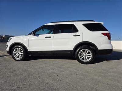 2016 Ford Explorer   - Photo 22 - Fullerton, CA 92833-4276