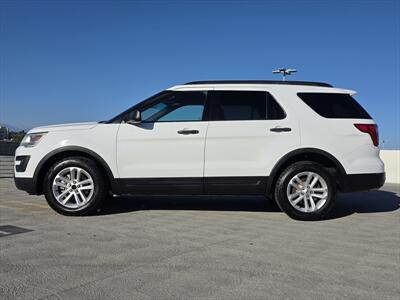 2016 Ford Explorer   - Photo 5 - Fullerton, CA 92833-4276