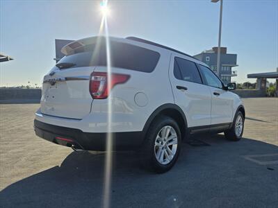 2016 Ford Explorer   - Photo 9 - Fullerton, CA 92833-4276