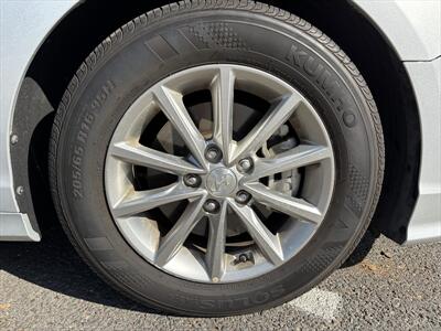 2019 Hyundai SONATA Eco   - Photo 12 - Fullerton, CA 92833-4276