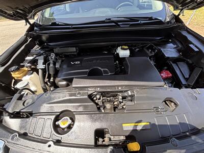 2017 Nissan Pathfinder SV   - Photo 25 - Fullerton, CA 92833-4276