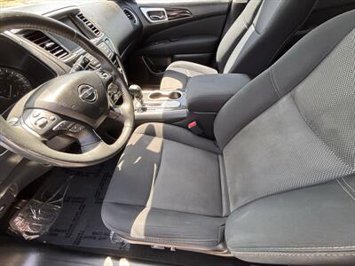 2017 Nissan Pathfinder SV   - Photo 13 - Fullerton, CA 92833-4276