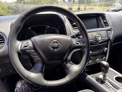 2017 Nissan Pathfinder SV   - Photo 12 - Fullerton, CA 92833-4276
