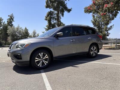 2017 Nissan Pathfinder SV   - Photo 5 - Fullerton, CA 92833-4276