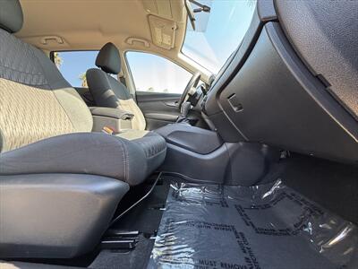 2018 Nissan Rogue SV Midnight - Photo 33 - Fullerton, CA 92833