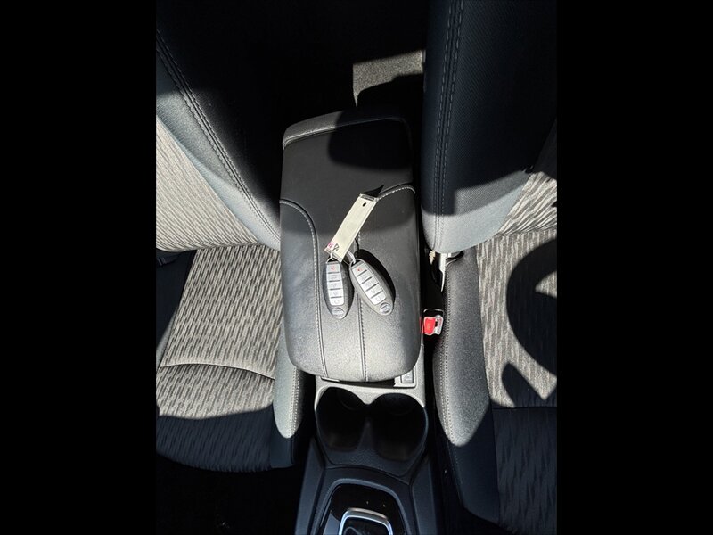 2018 Nissan Rogue SV Midnight - Photo 22 - Fullerton, CA 92833