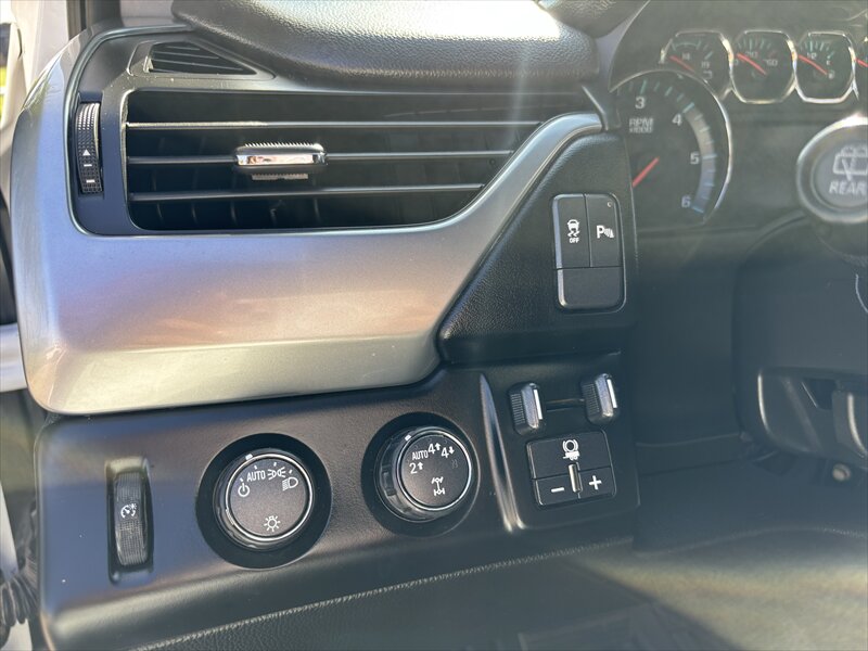 2018 Chevrolet Tahoe - Photo 43