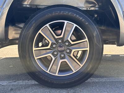 2017 Ford F-150 XLT   - Photo 15 - Fullerton, CA 92833-4276