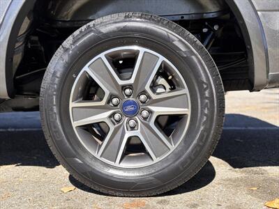 2017 Ford F-150 XLT   - Photo 12 - Fullerton, CA 92833-4276