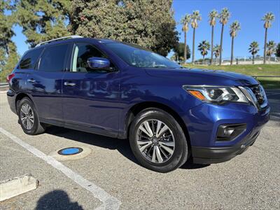2017 Nissan Pathfinder SV   - Photo 3 - Fullerton, CA 92833