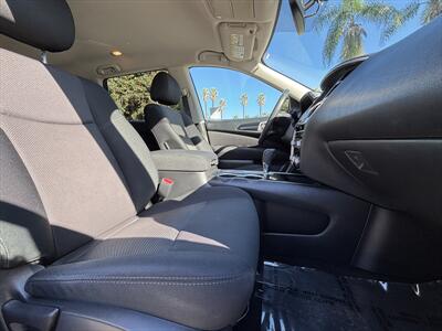 2017 Nissan Pathfinder SV   - Photo 32 - Fullerton, CA 92833