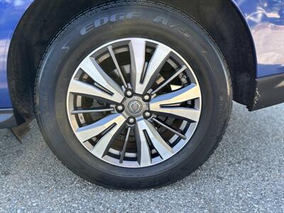 2017 Nissan Pathfinder SV   - Photo 20 - Fullerton, CA 92833