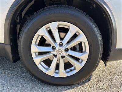 2014 Nissan Rogue SV - Photo 12 - Fullerton, CA 92833-4276