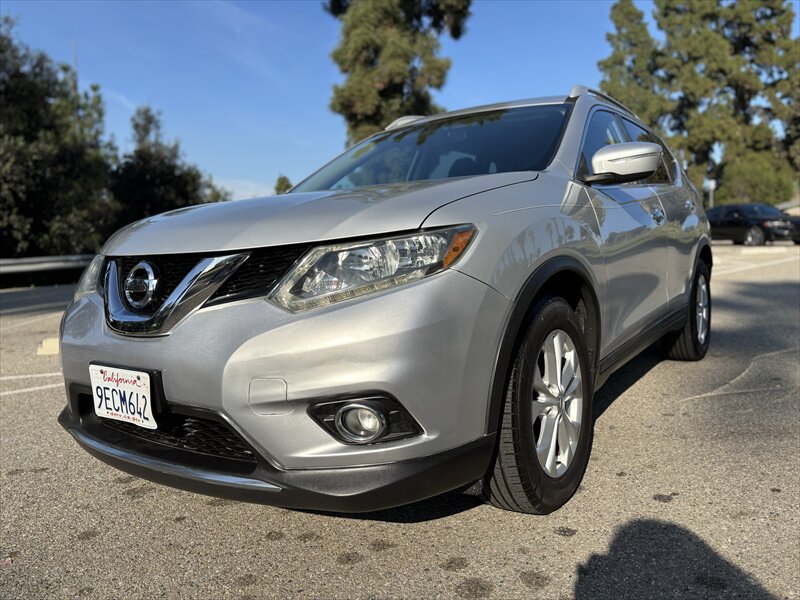 2014 Nissan Rogue SV - Photo 4 - Fullerton, CA 92833-4276